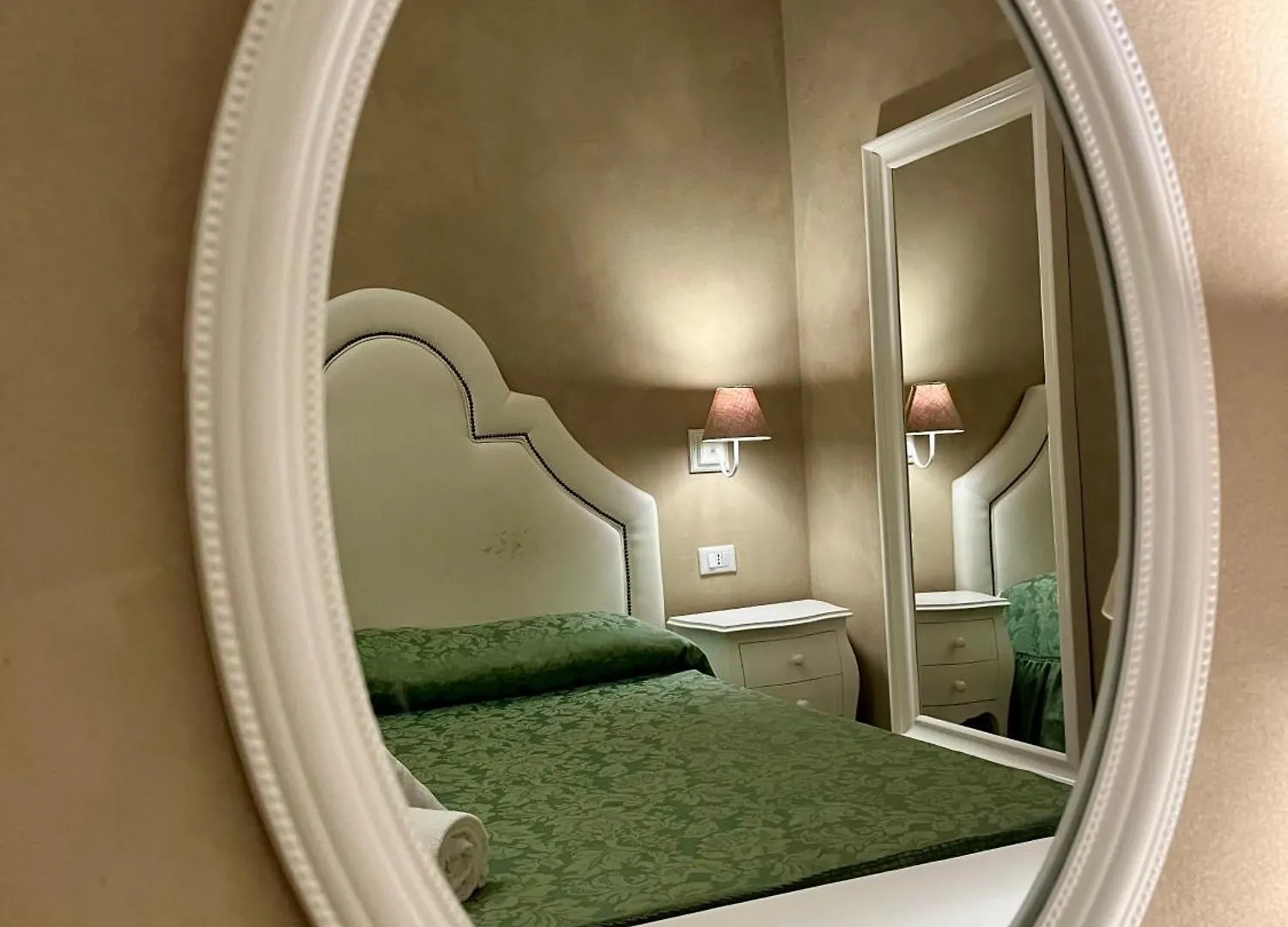 Boutique Hotel Calais Milano Italia