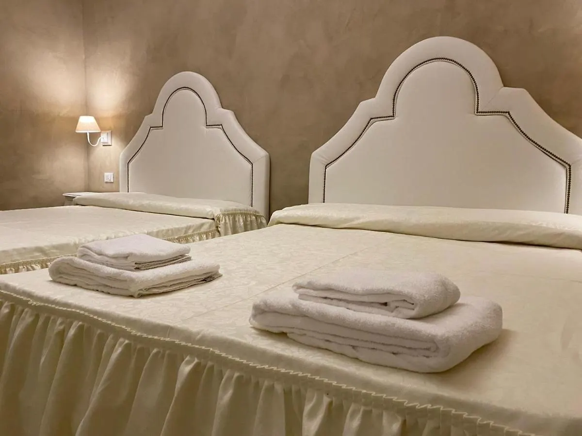 Boutique Hotel Calais Milano Italia